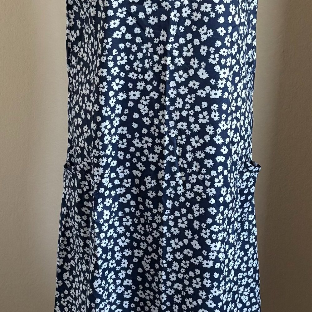 MISSLOOK XL Navy Blue Sleeveless Dress with white flowers